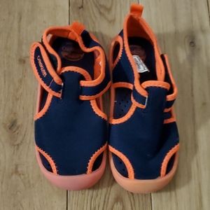 Oshkosh water shoes